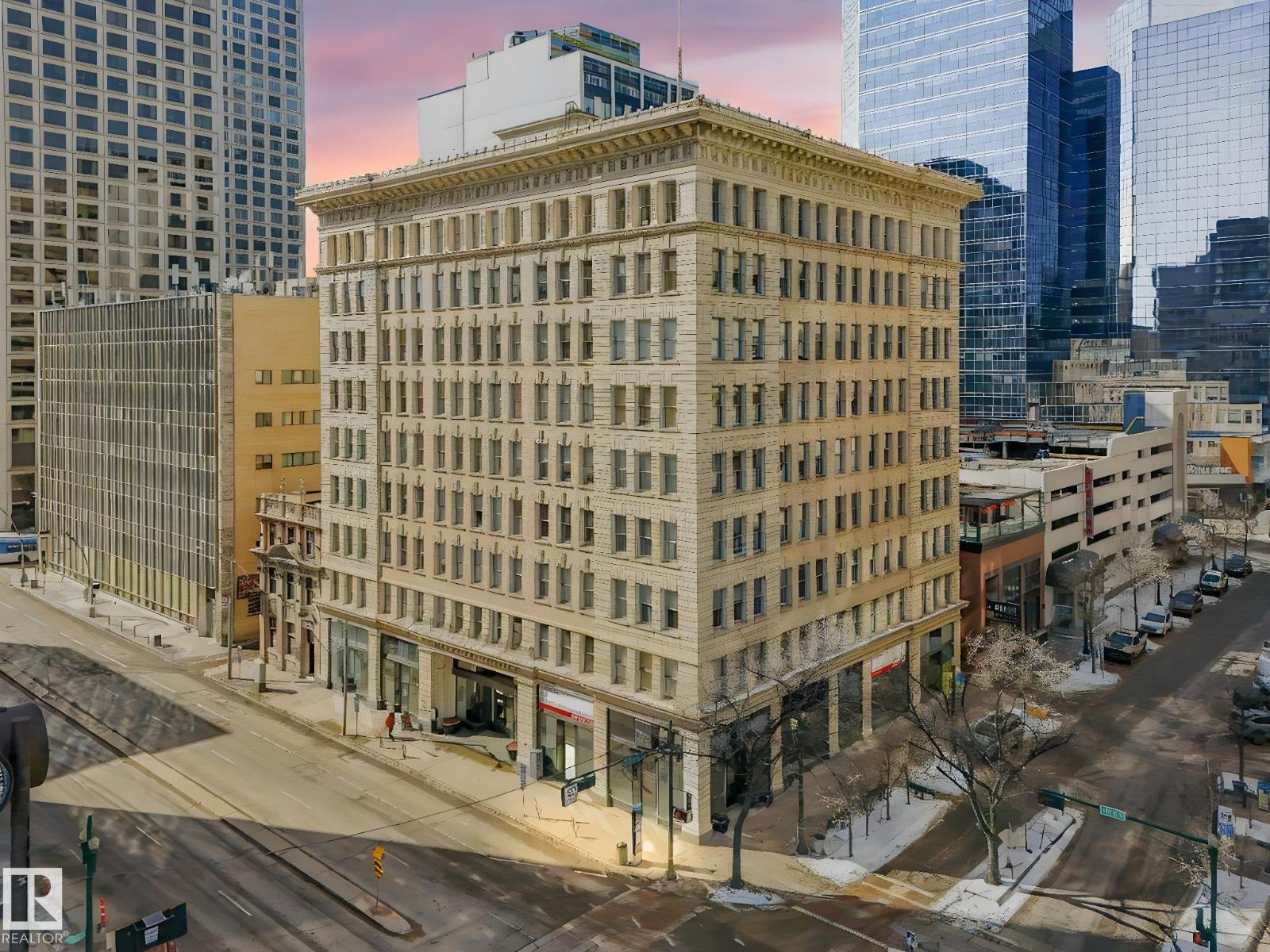 #807 10134 100 ST NW - 43
