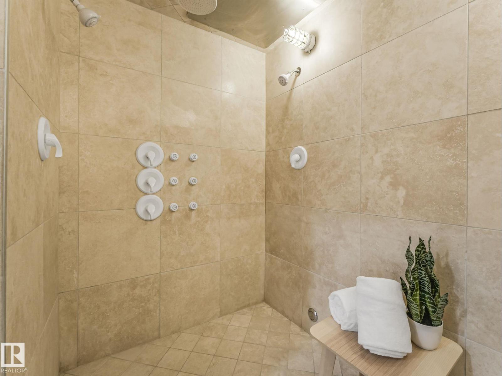 #807 10134 100 ST NW - 25