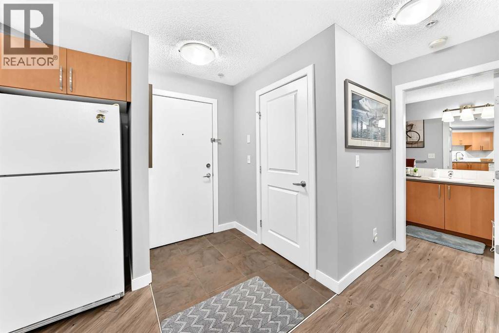 115, 156 Country Village Circle NE — photo 13