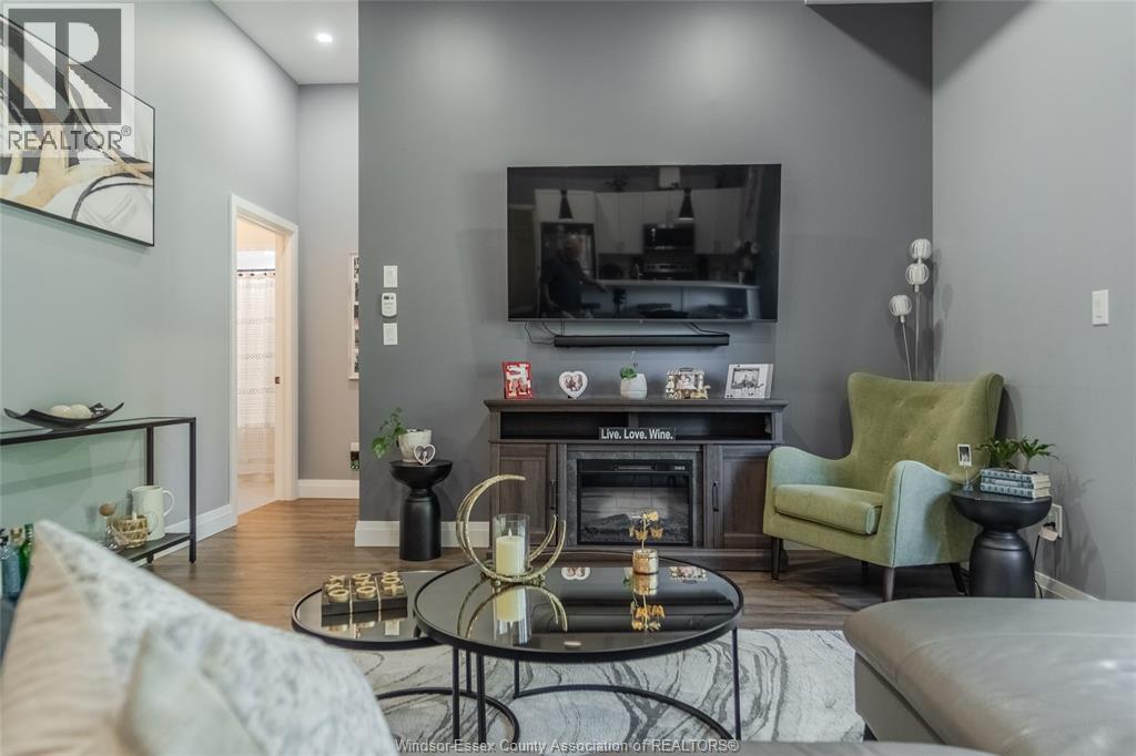 #109 3817 Howard AVENUE - 12