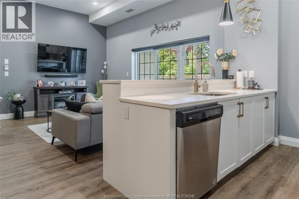 #109 3817 Howard AVENUE - 13