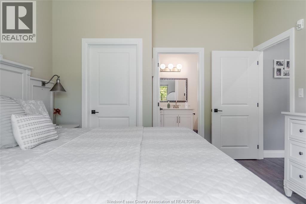 #109 3817 Howard AVENUE - 18