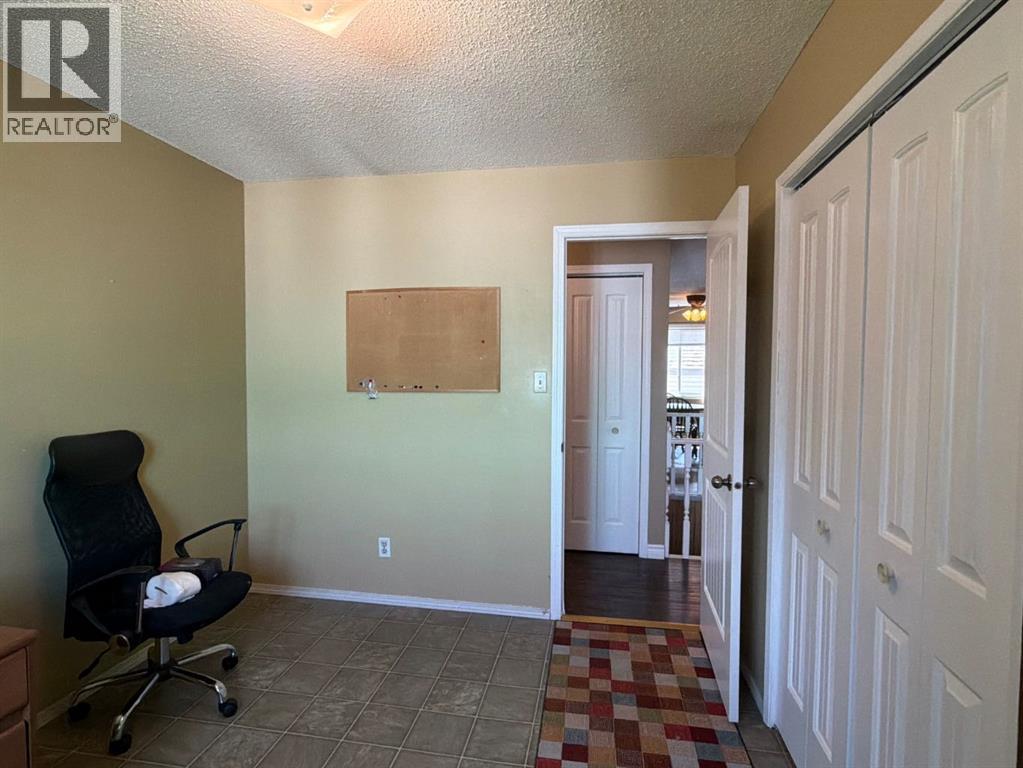 1009 Third Avenue - 21
