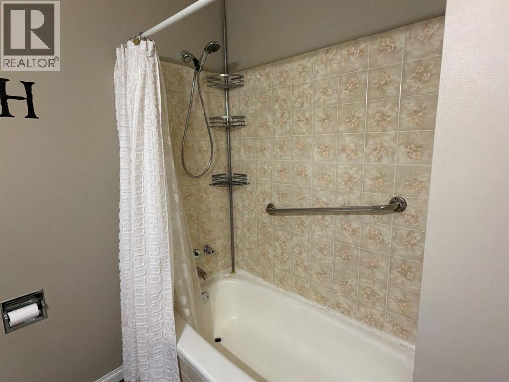 1009 Third Avenue - 23