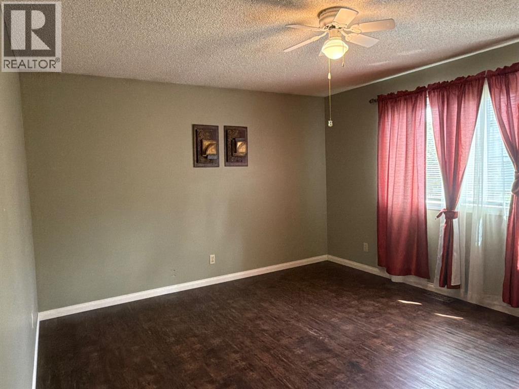 1009 Third Avenue - 24