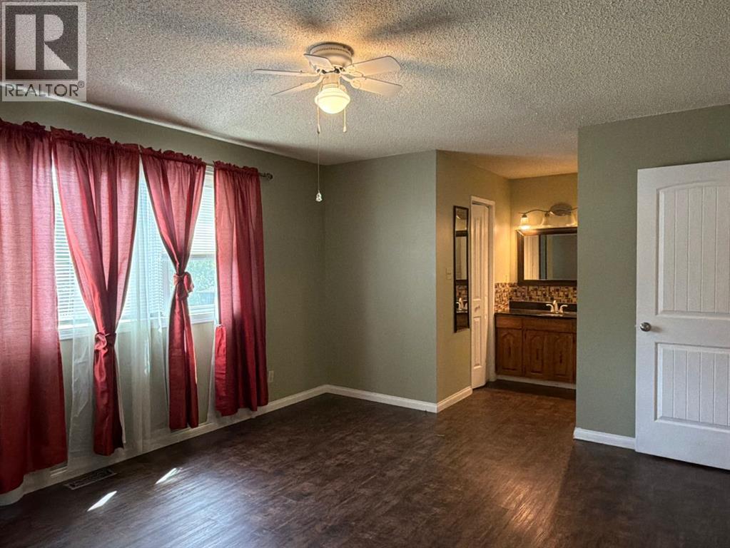 1009 Third Avenue - 25