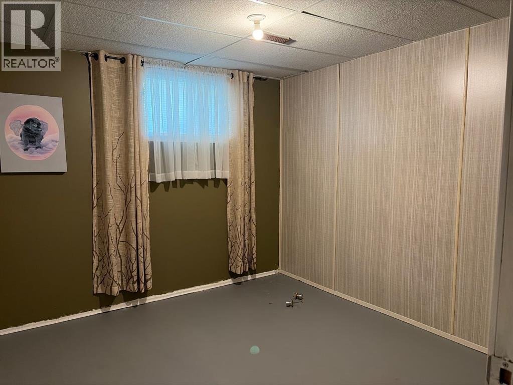 1009 Third Avenue - 40