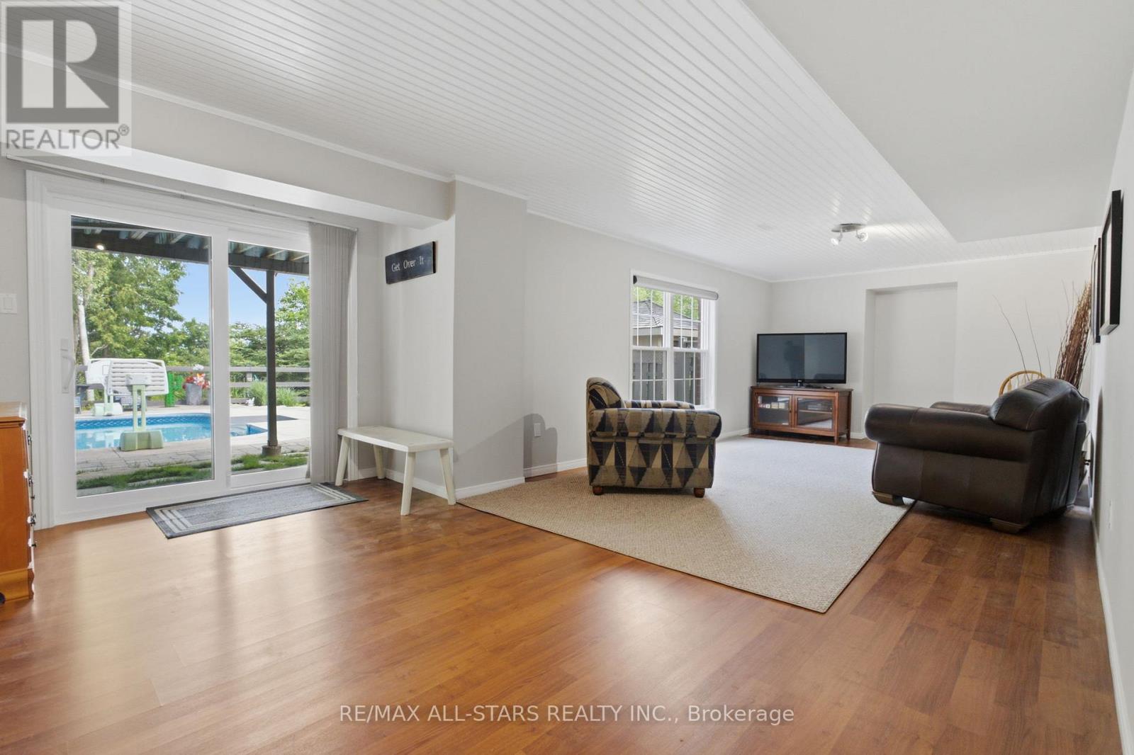 38 GALLOWAY CRESCENT - 36