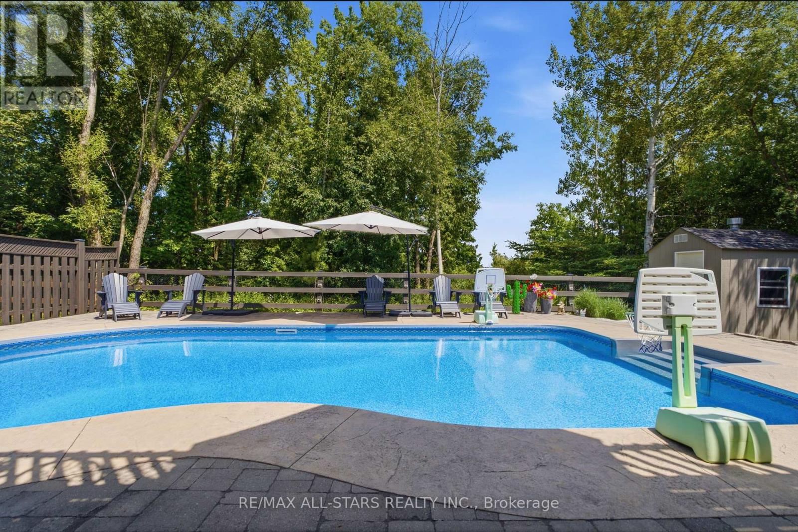 38 GALLOWAY CRESCENT - 46
