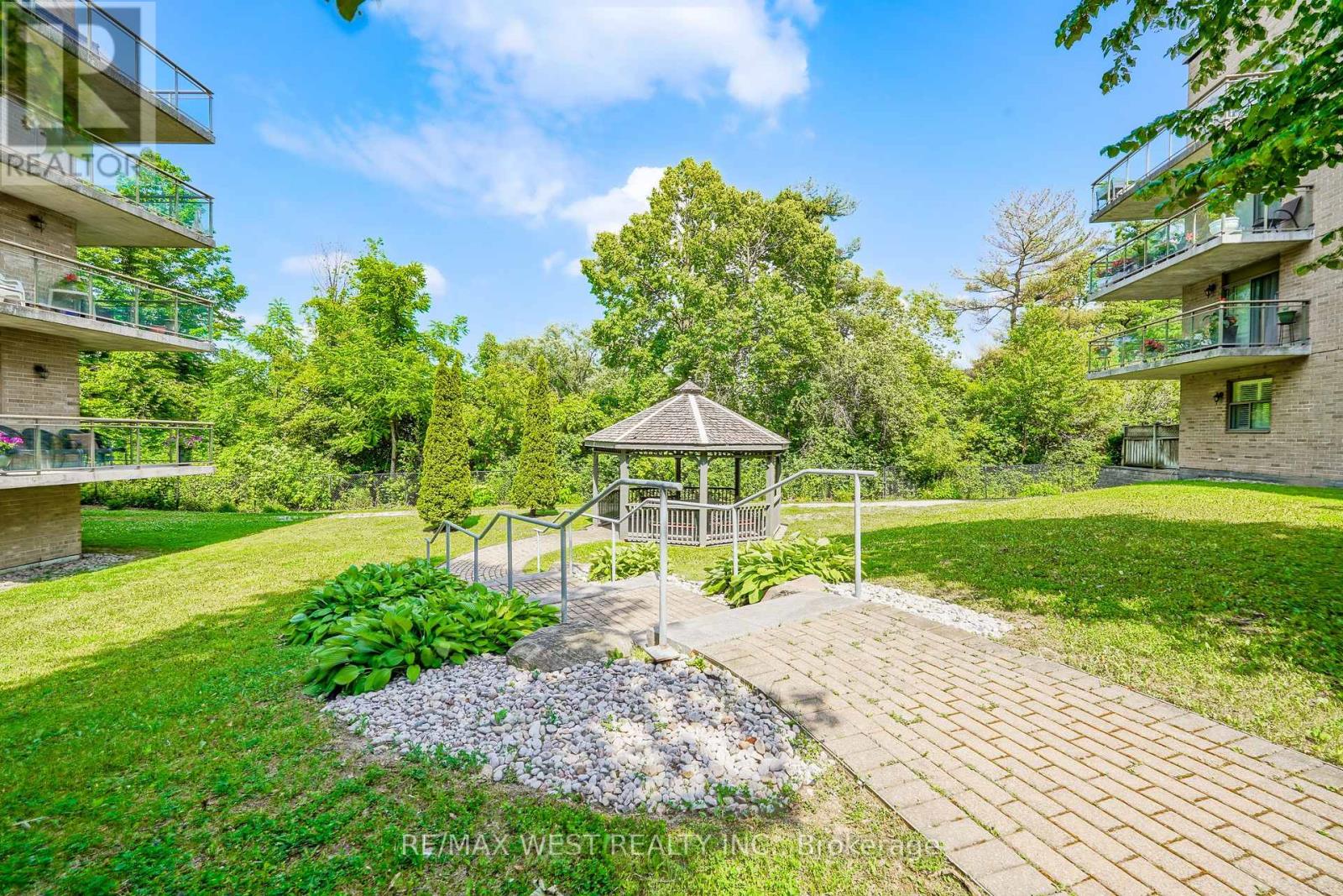 #414 2506 RUTHERFORD ROAD - 11