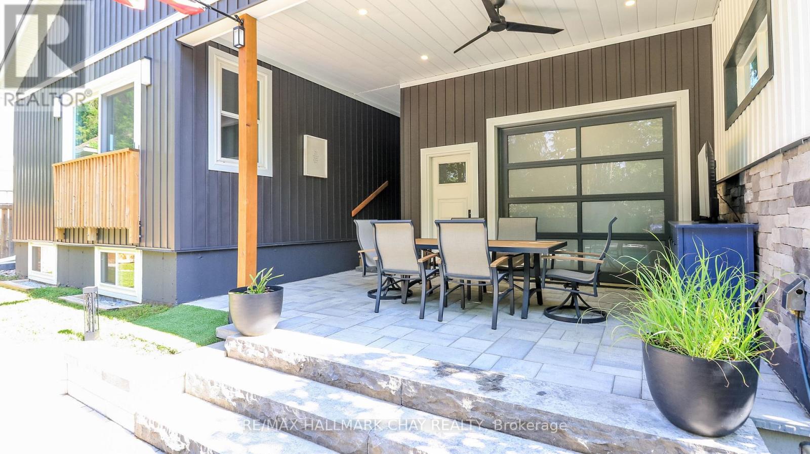 17 BOWMAN AVENUE - 16