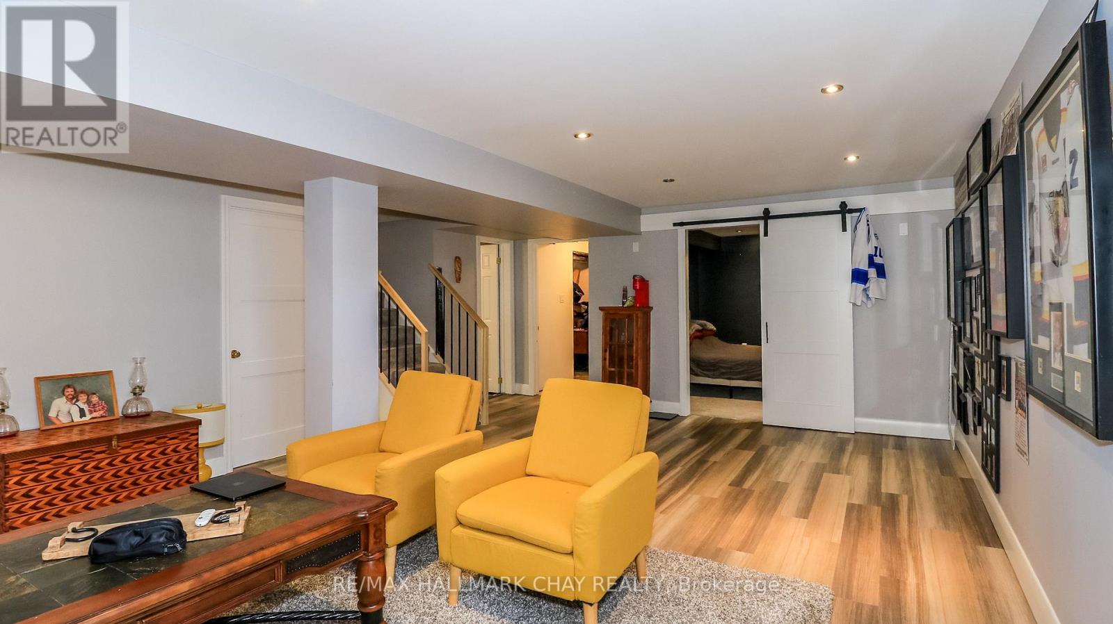17 BOWMAN AVENUE - 40