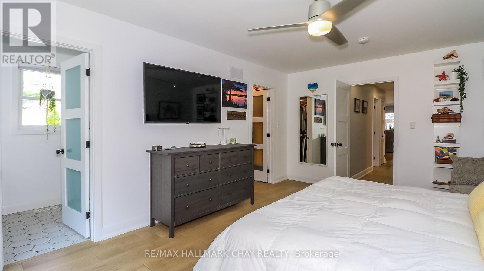 17 BOWMAN AVENUE - 33