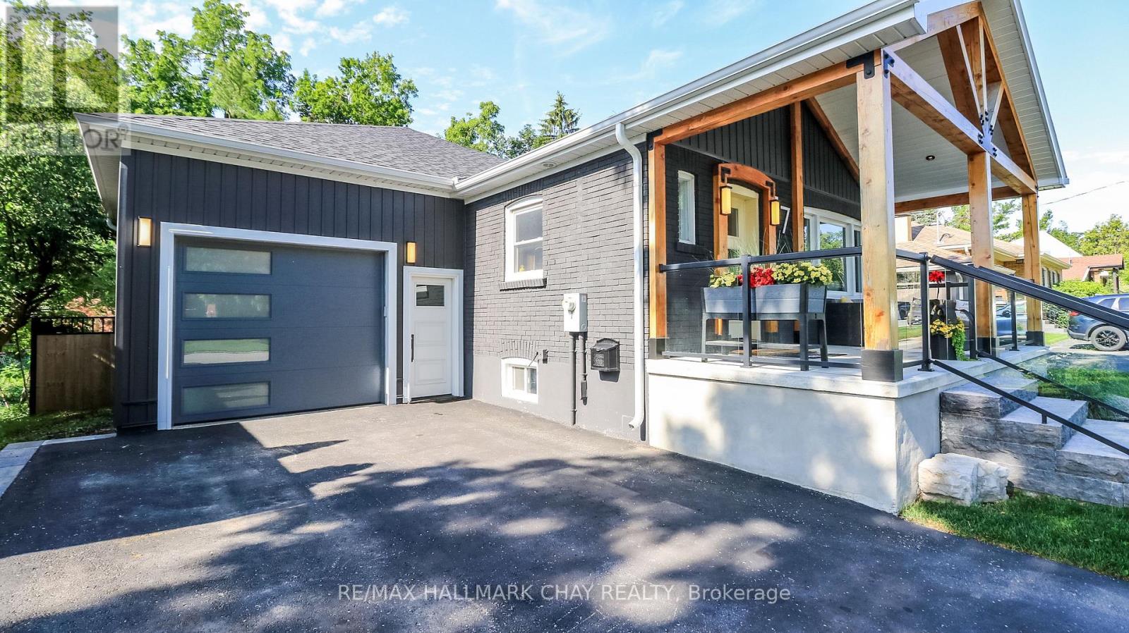 17 BOWMAN AVENUE - 8