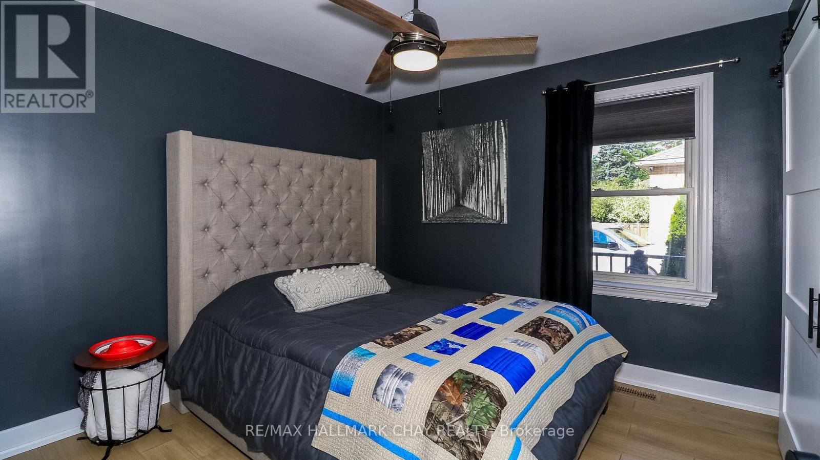 17 BOWMAN AVENUE - 37