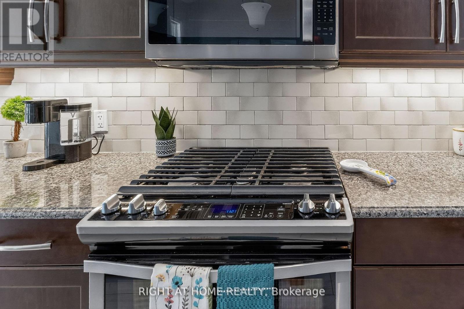 190 EMERY STREET - Image 10