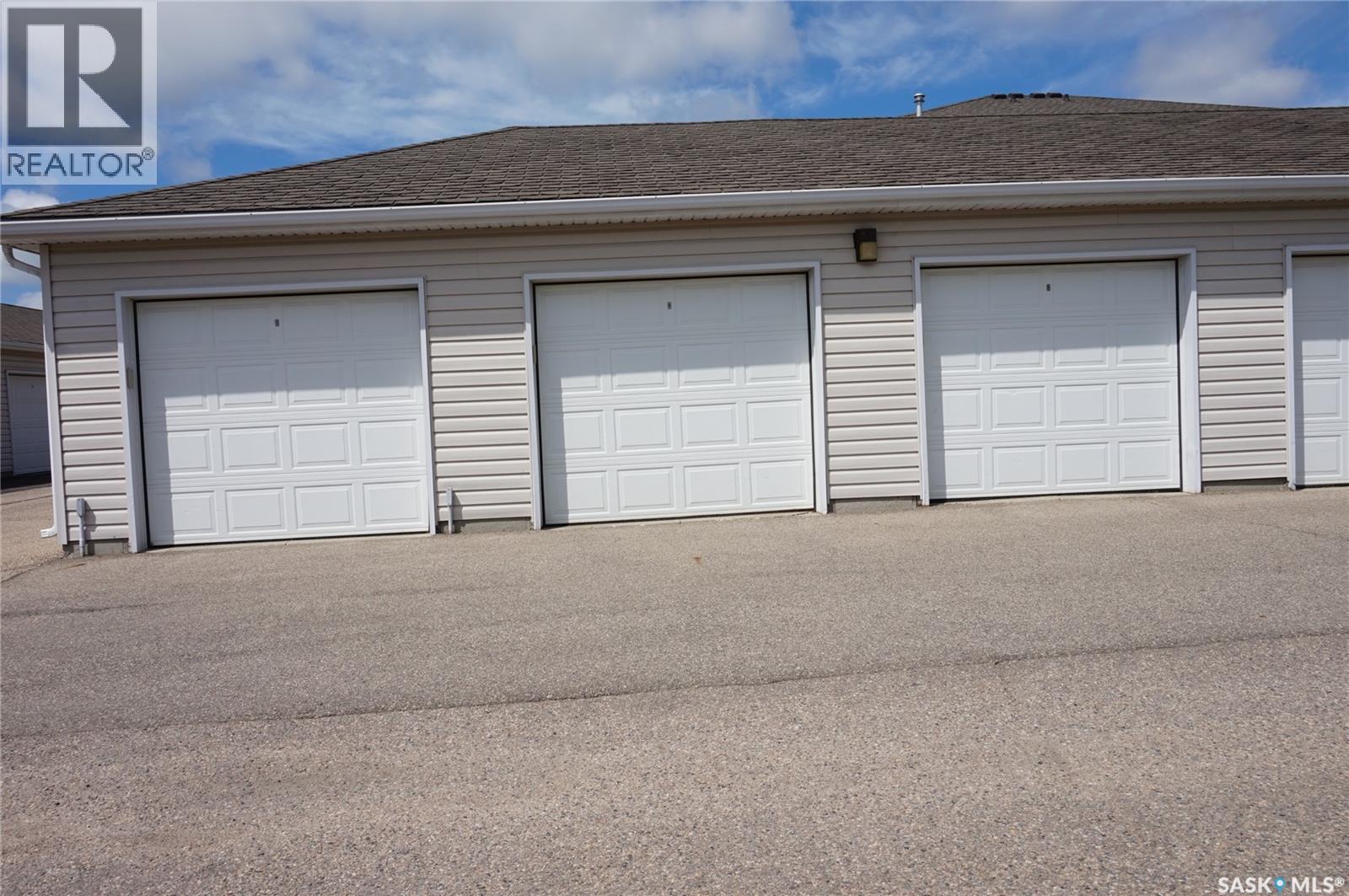 4080 Buckingham DRIVE E - photo 4