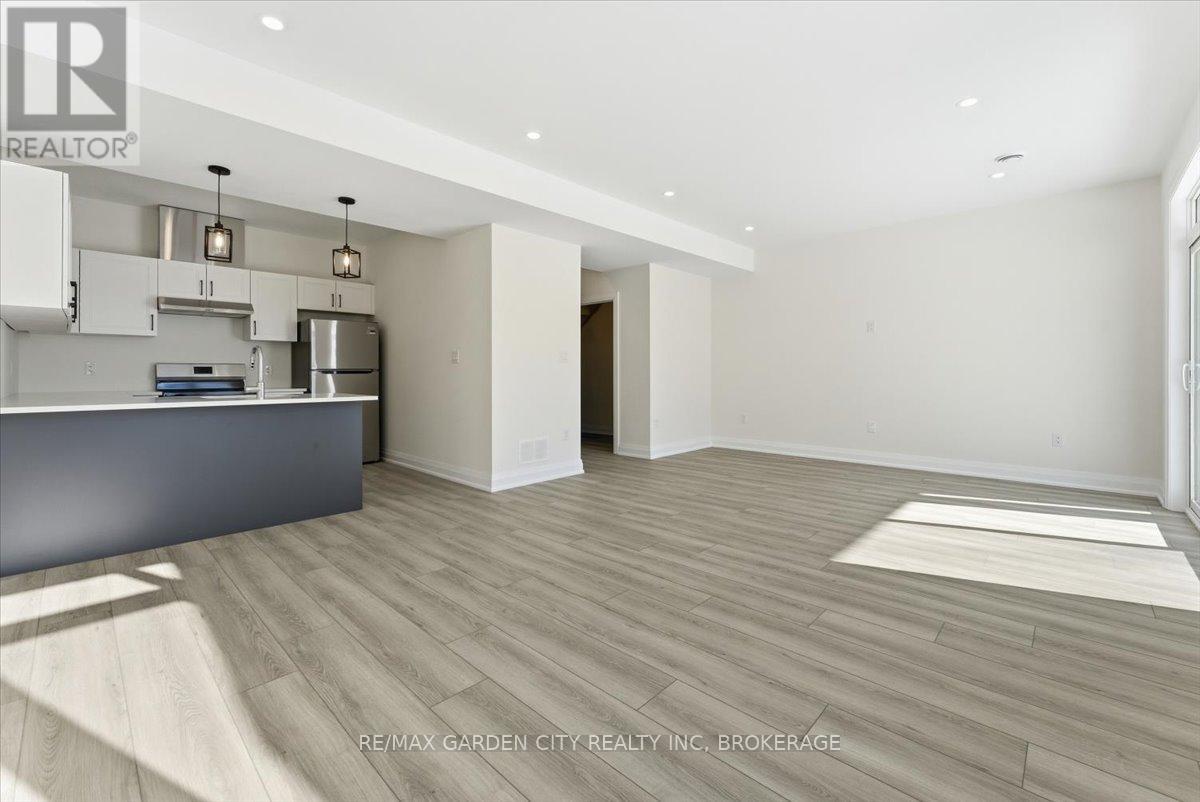 3693 ELM STREET - 12