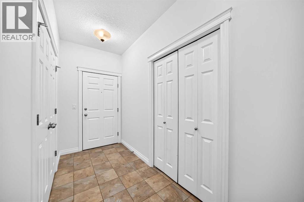 103, 4 Hemlock Crescent SW - photo 3
