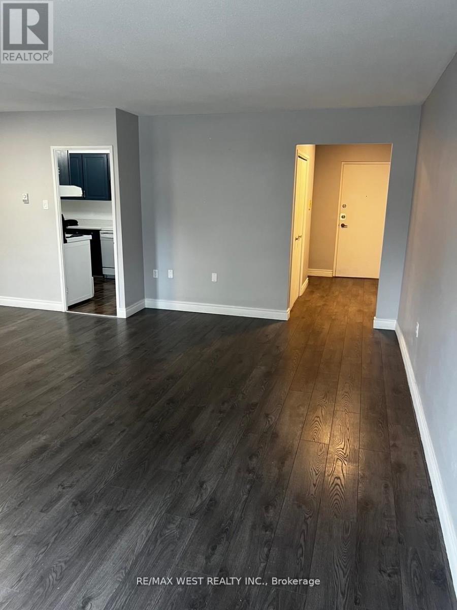#202 130 NEPTUNE DRIVE - 9