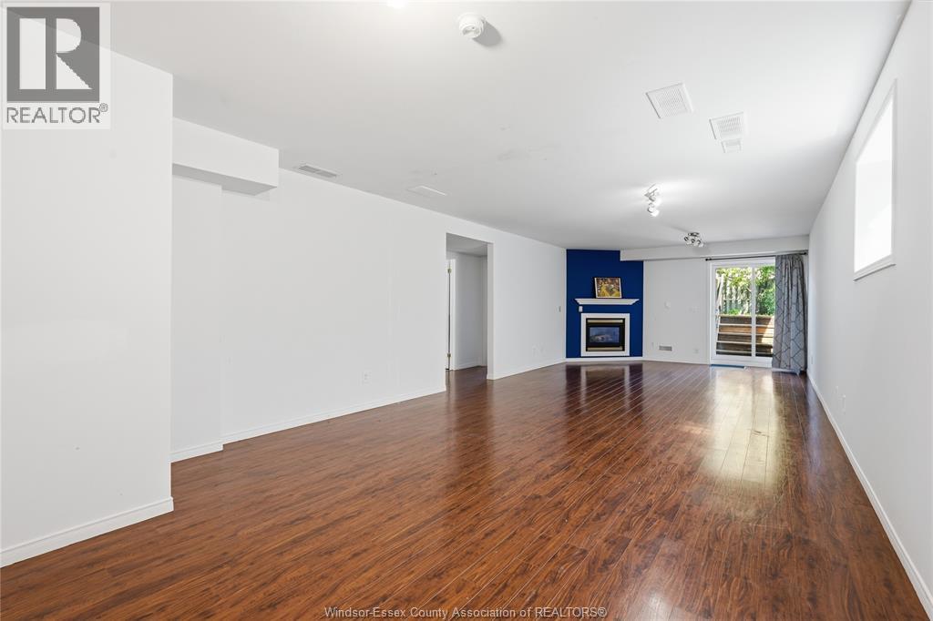 437 MERRILL AVENUE - 15