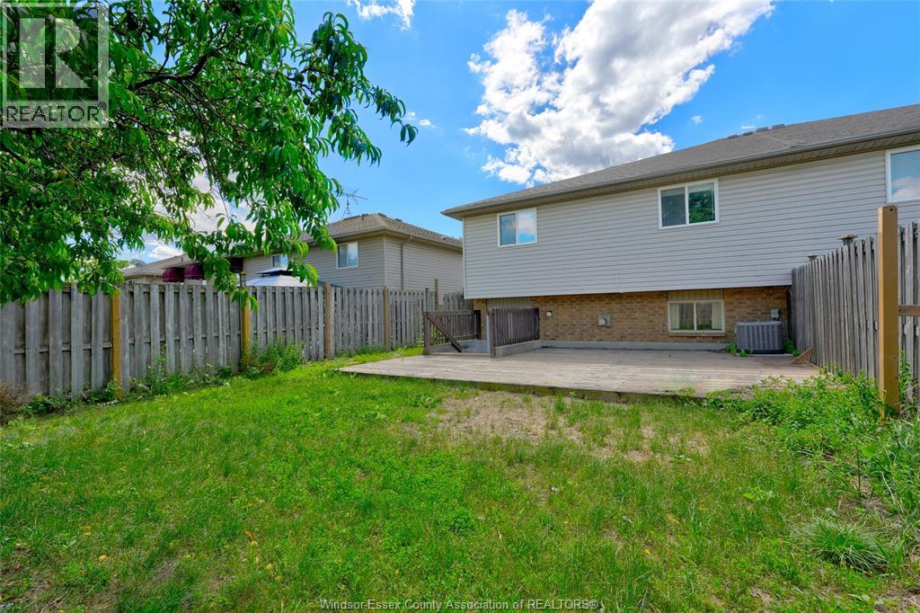 437 MERRILL AVENUE - 24