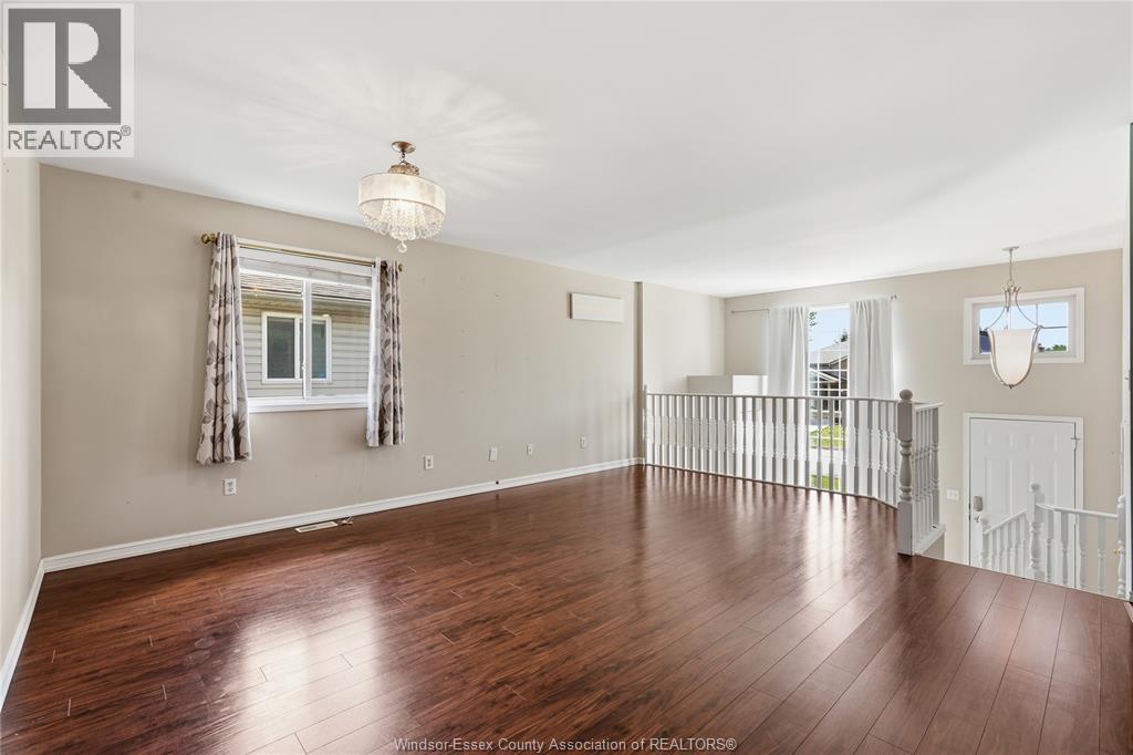 437 MERRILL AVENUE - 7