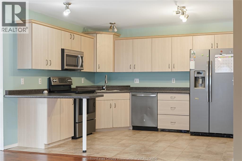 437 MERRILL AVENUE - 8