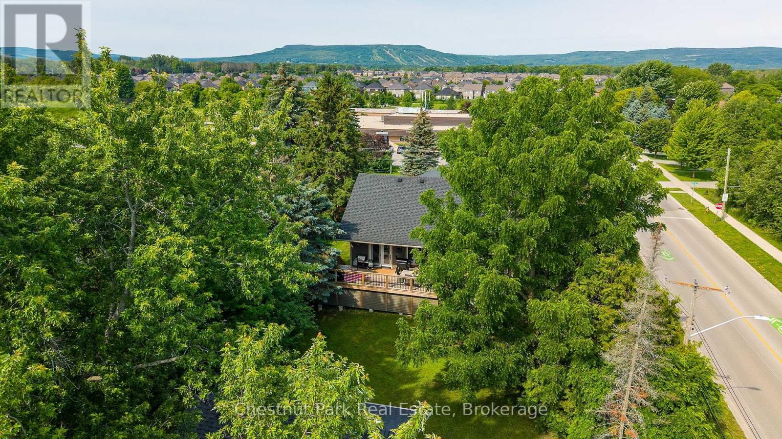 15 SAUNDERS STREET - 43