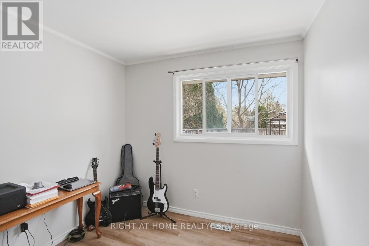 68 TALAVERA CRESCENT - 14