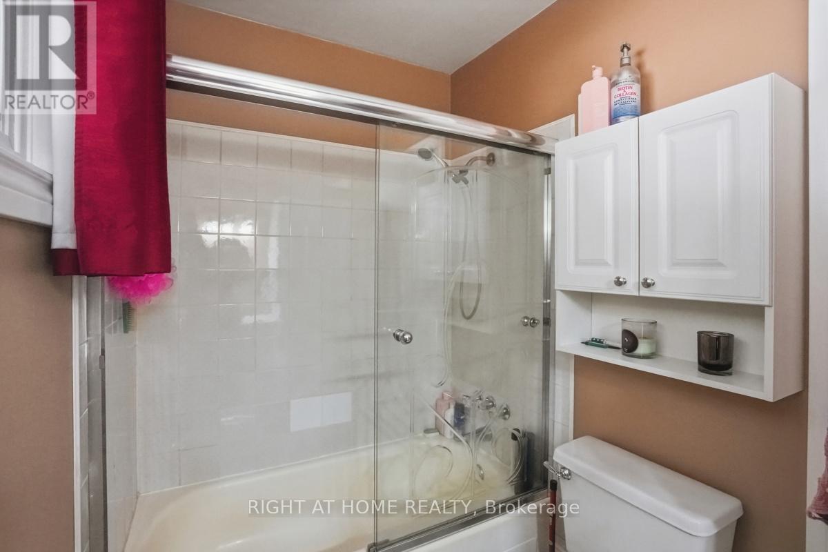 68 TALAVERA CRESCENT - 16