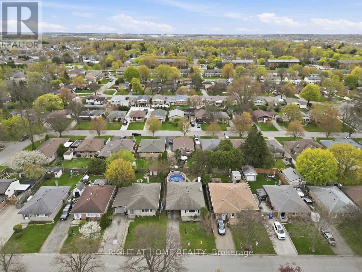 68 TALAVERA CRESCENT - Image 27