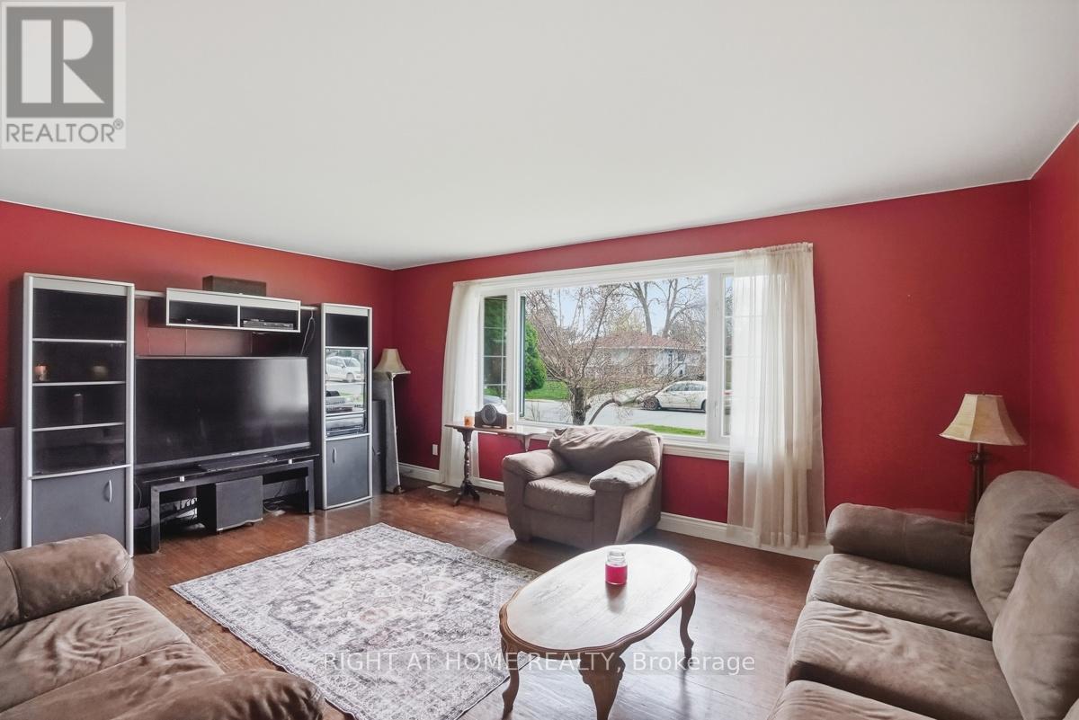 68 TALAVERA CRESCENT - 3