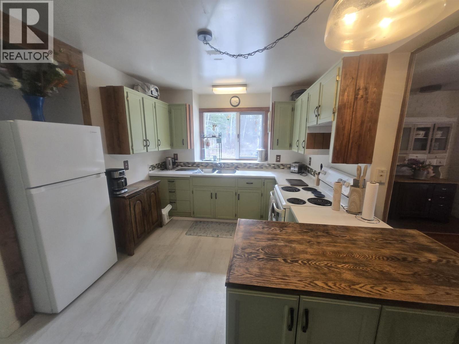 3978 QUESNEL-HYDRAULIC ROAD - 18