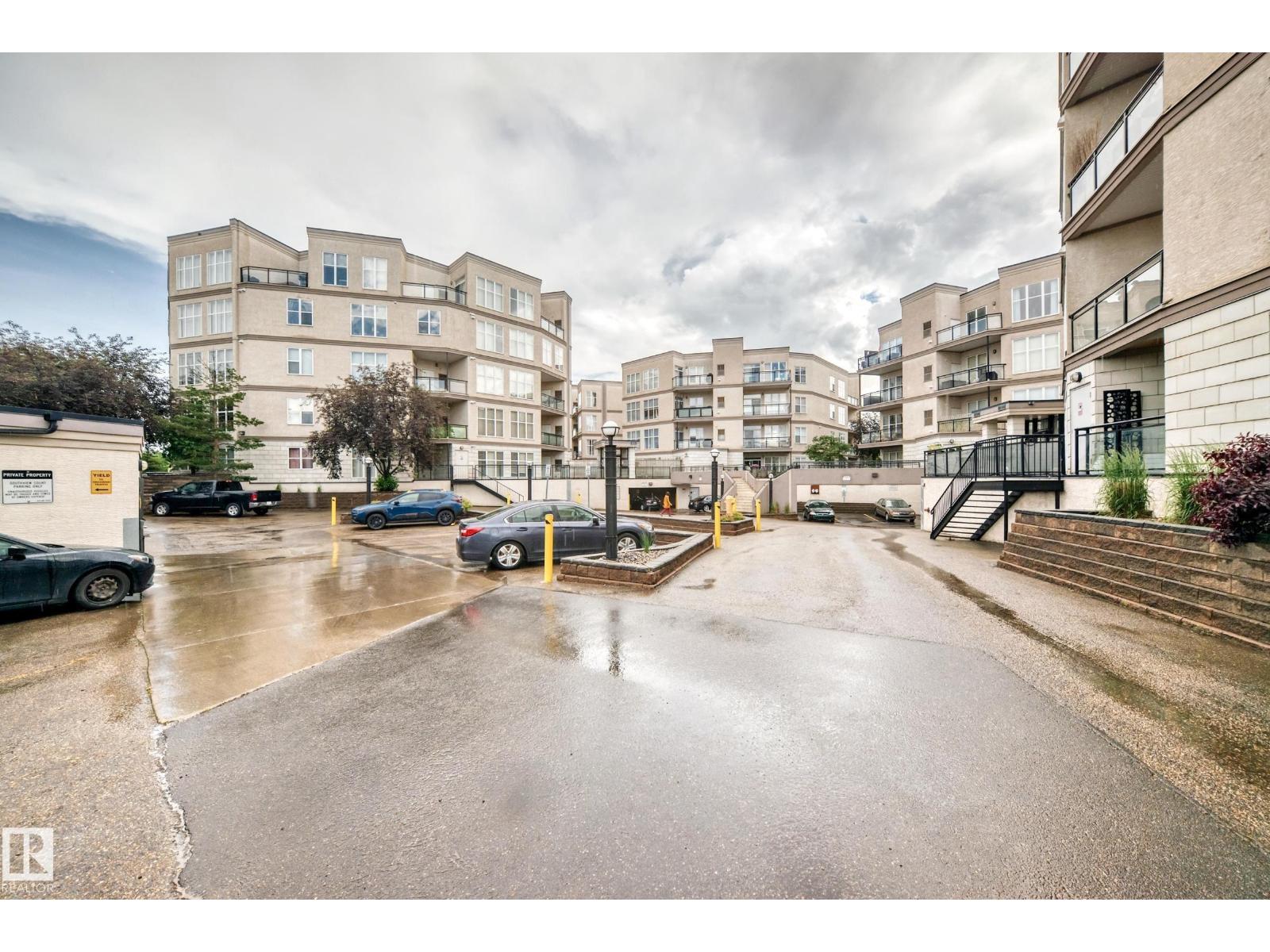 #226 4831 104A ST NW - 1