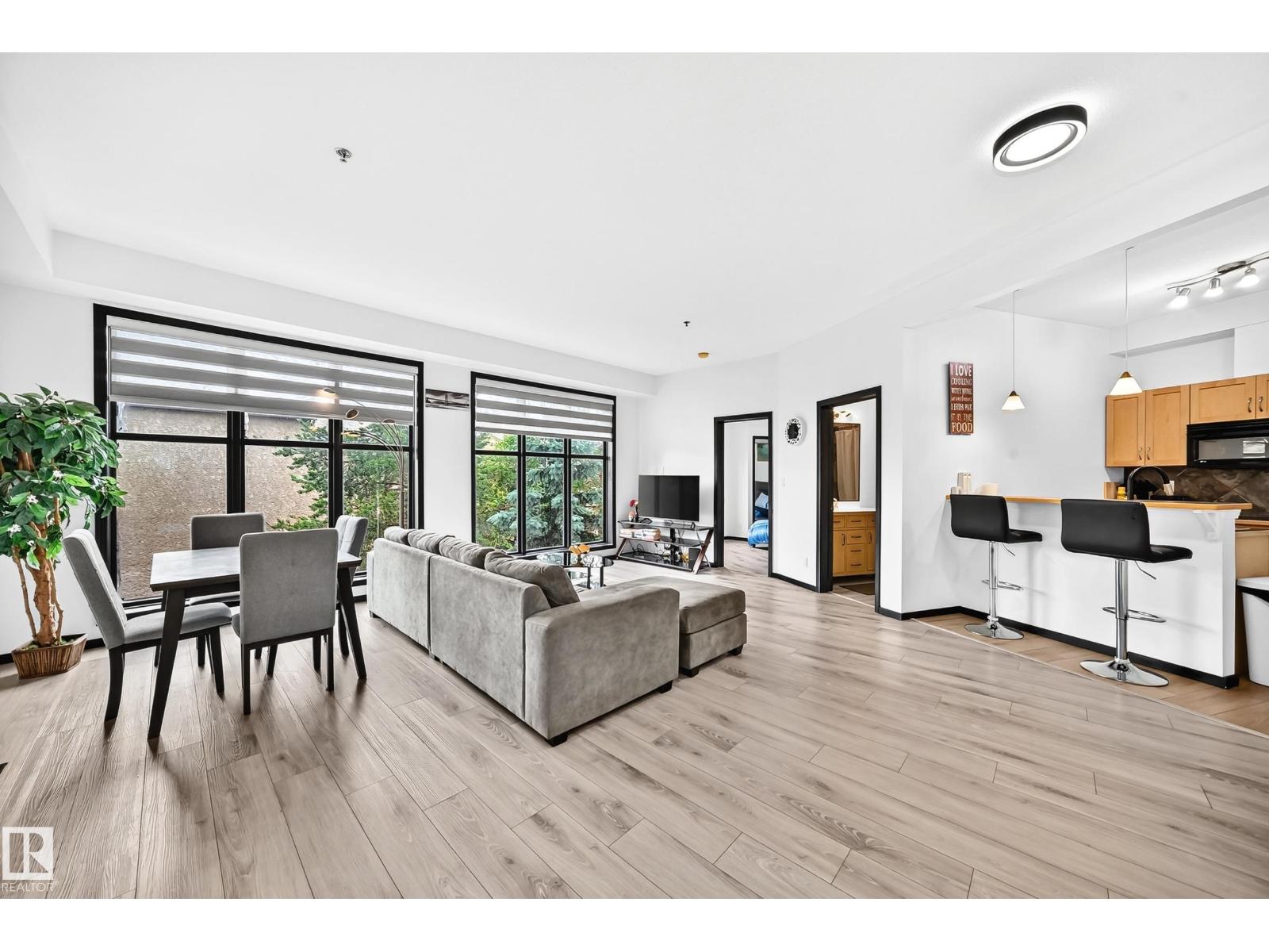 #226 4831 104A ST NW - 12