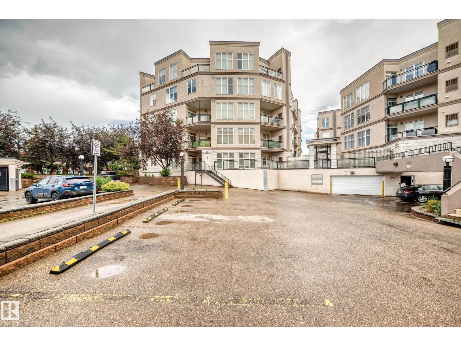 #226 4831 104A ST NW - 2