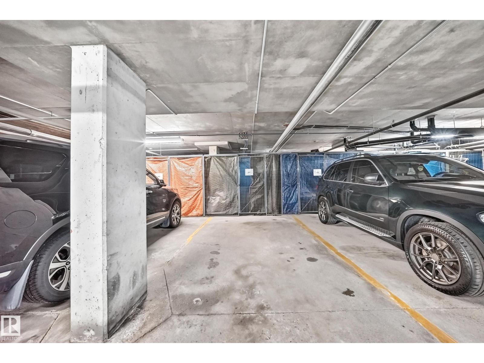 #226 4831 104A ST NW - 36