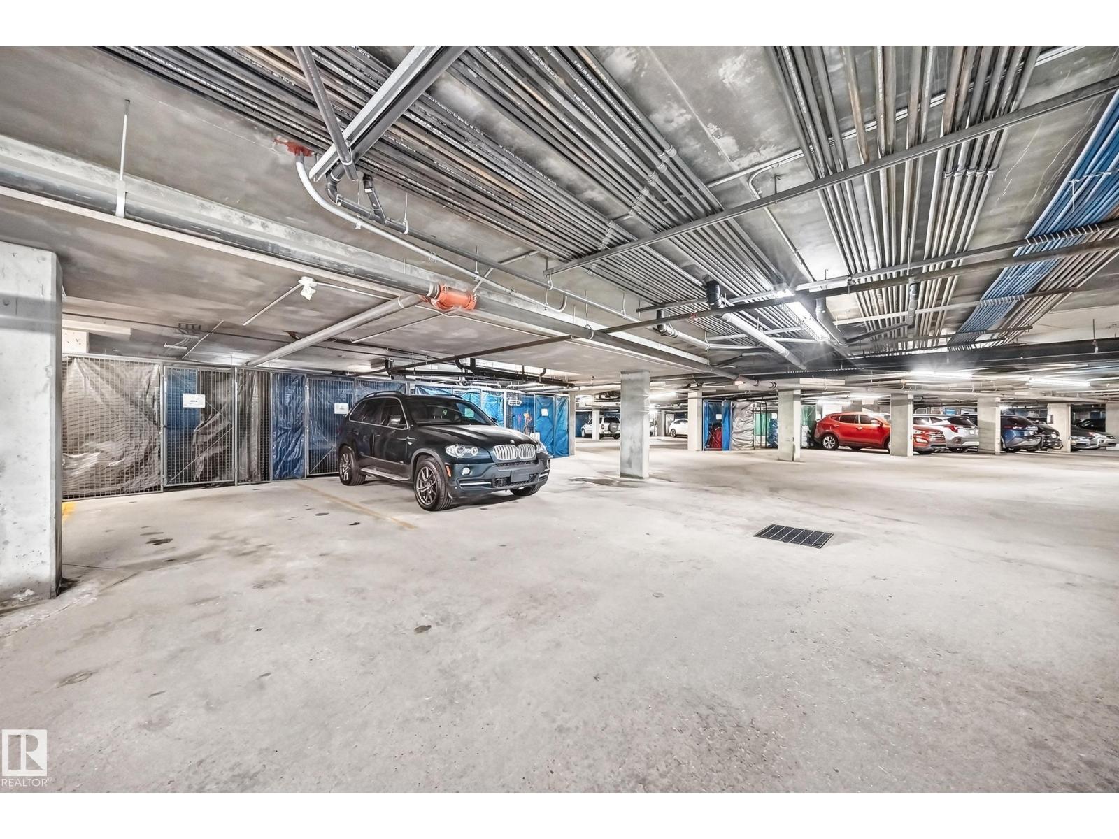 #226 4831 104A ST NW - 37