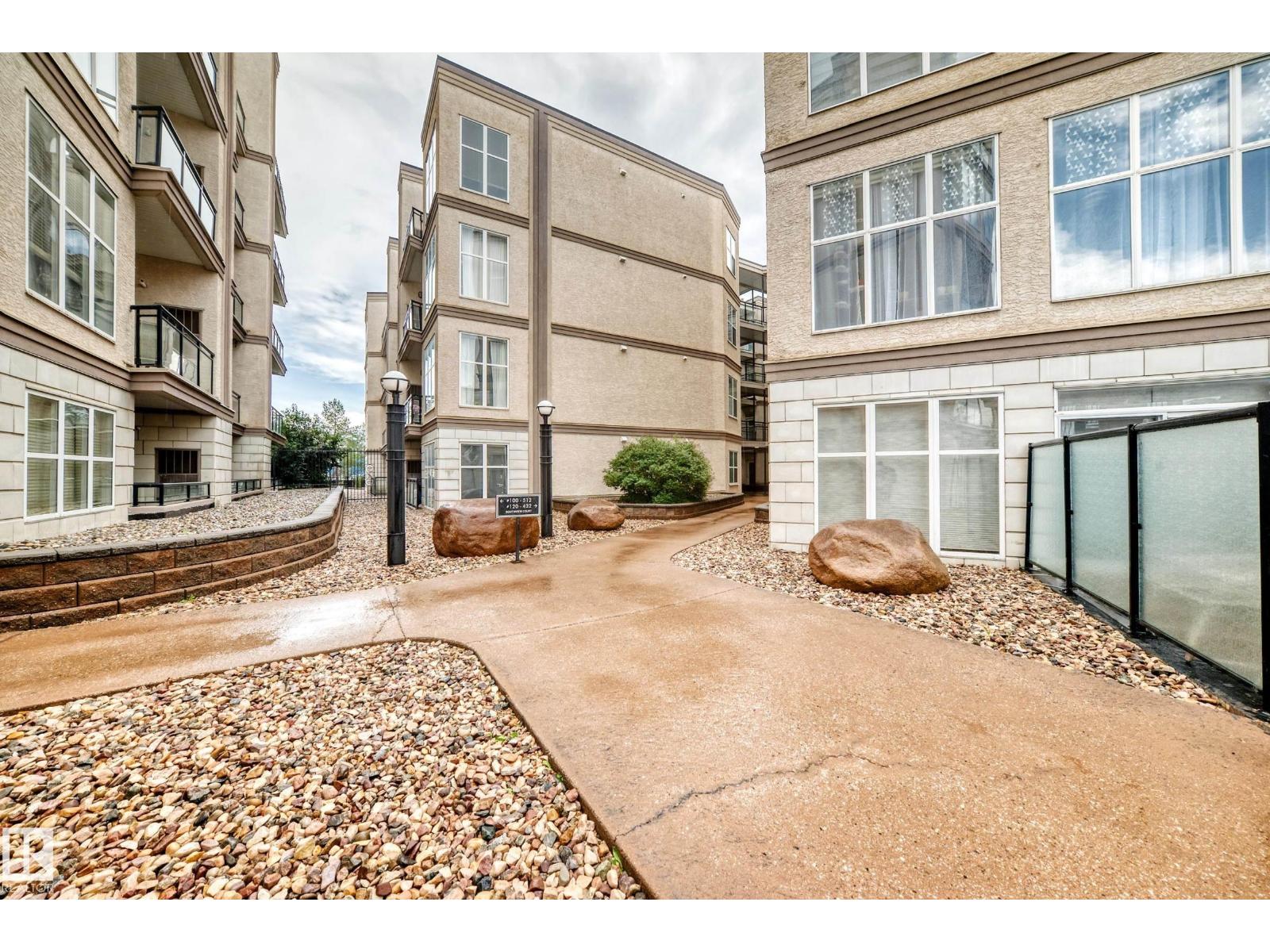 #226 4831 104A ST NW - 38