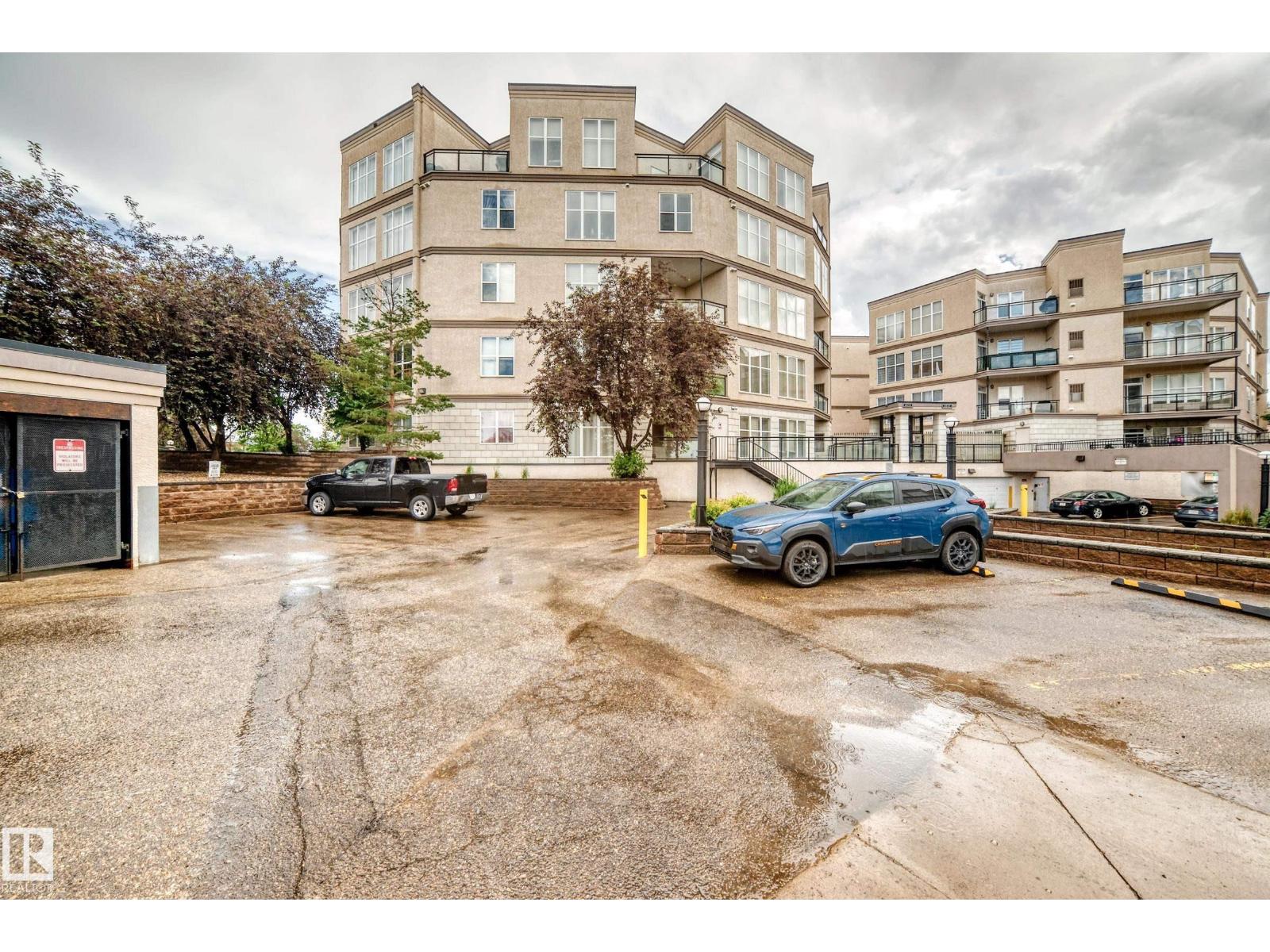 #226 4831 104A ST NW - 3