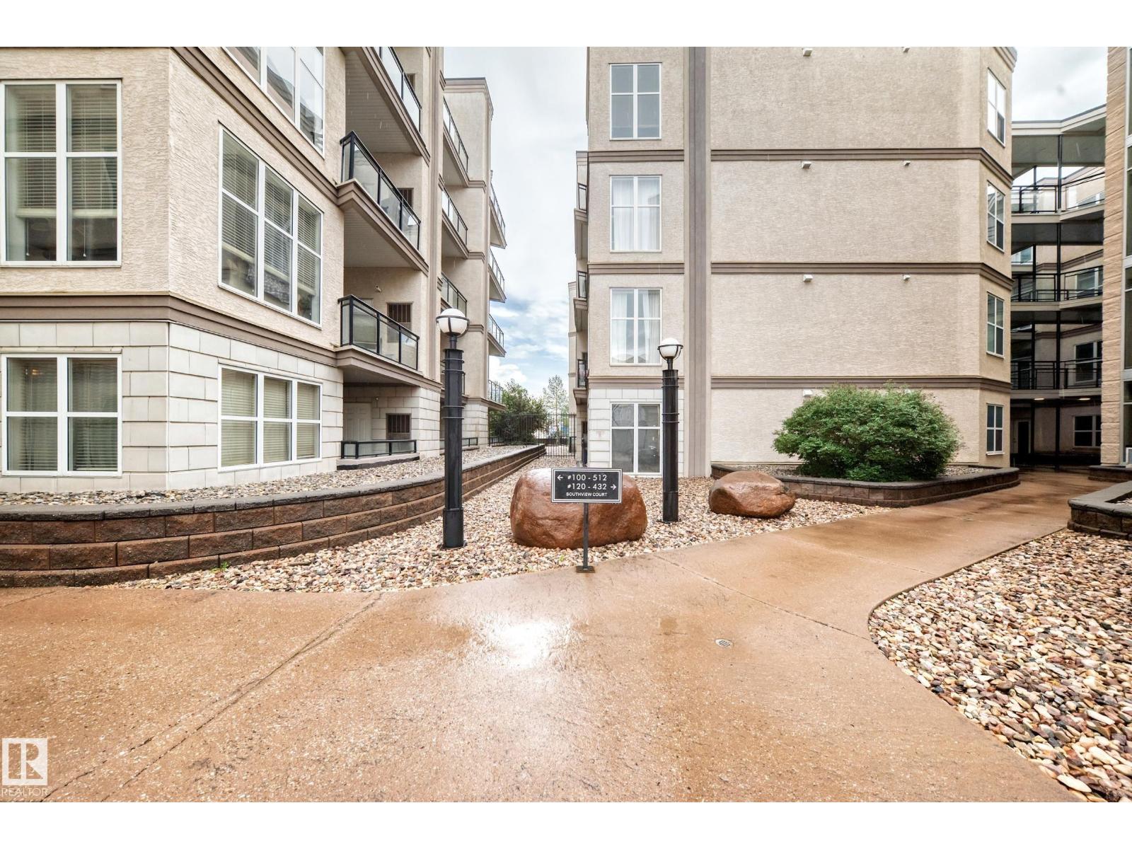 #226 4831 104A ST NW - 39
