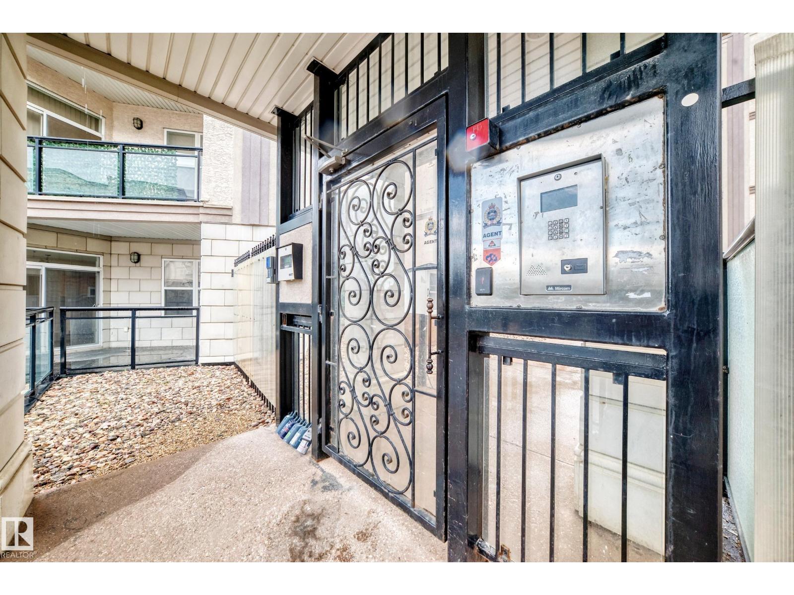 #226 4831 104A ST NW - 4