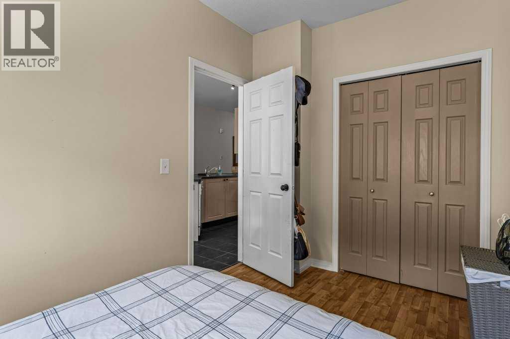#211 176 Kananaskis Way - 24