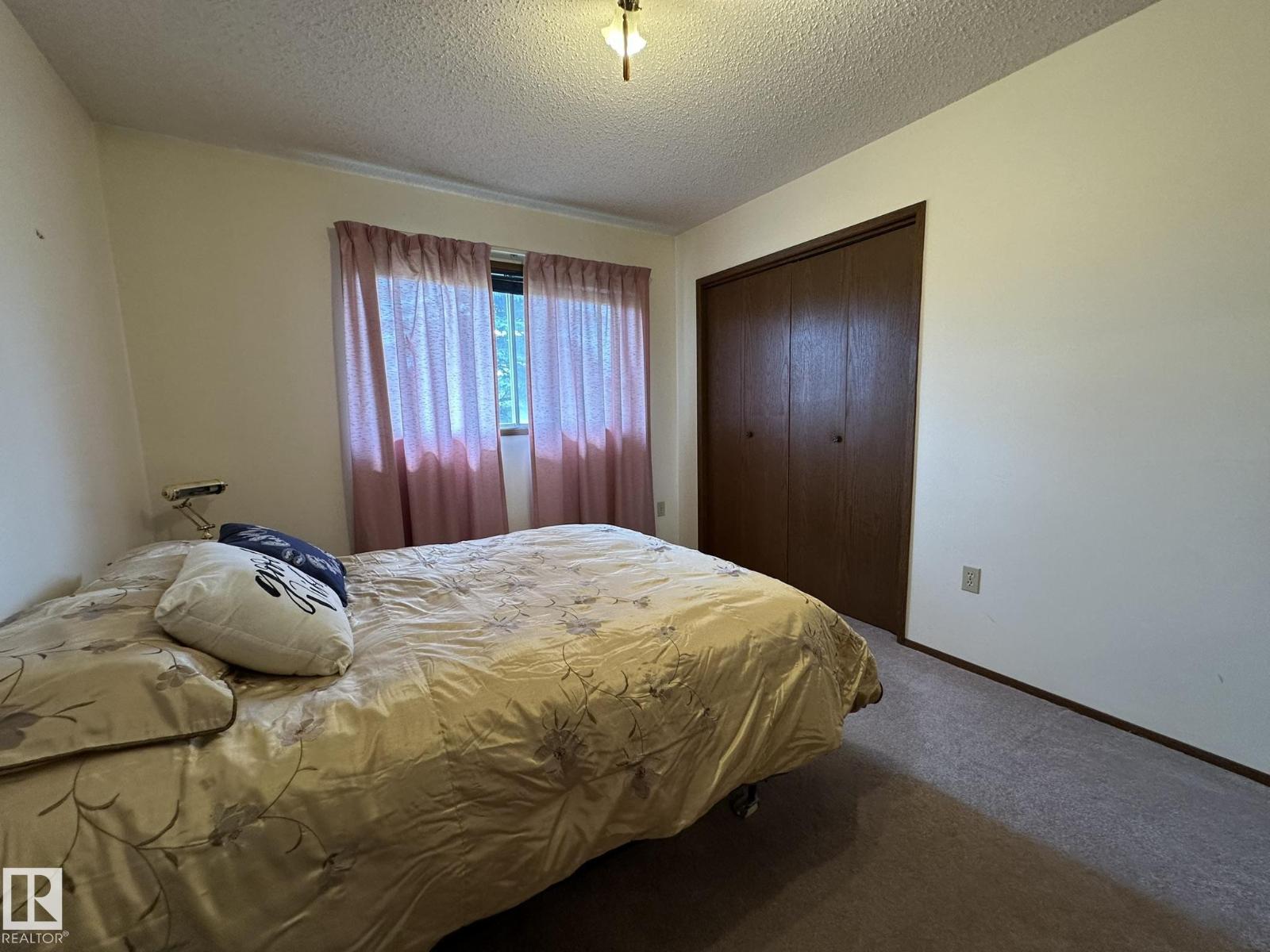 60256 163 Range RD — photo 25