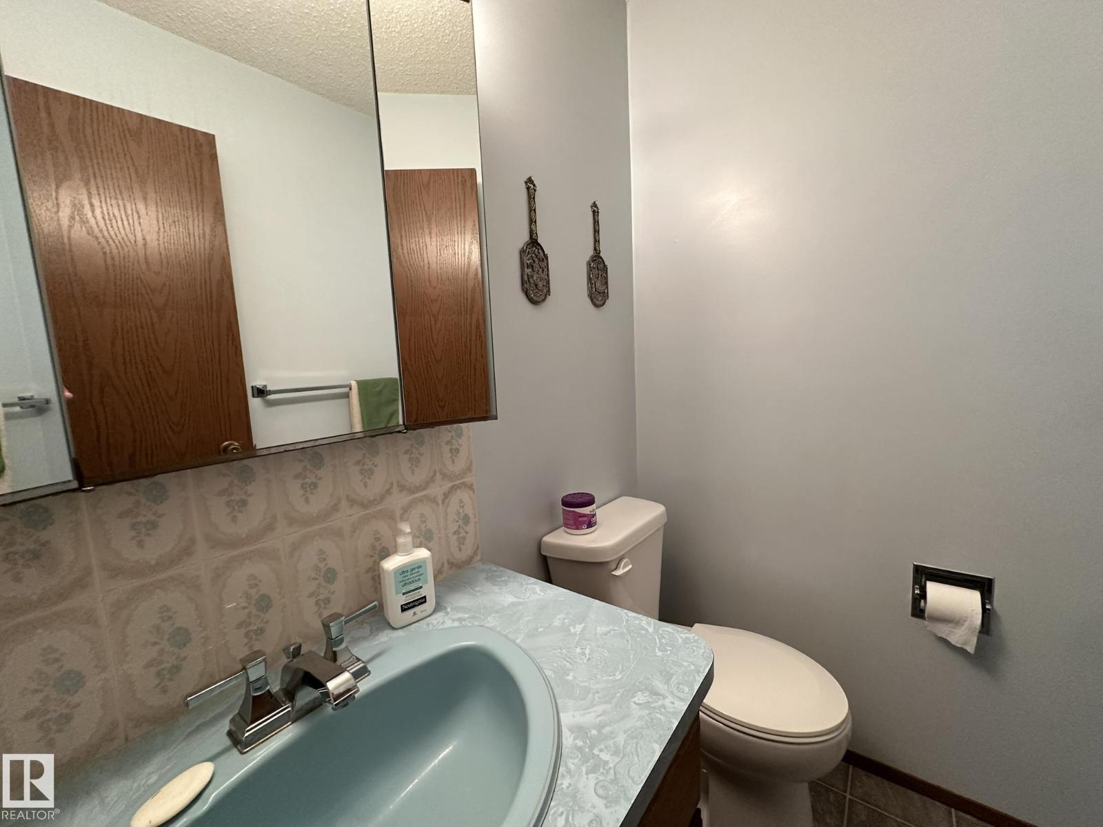 60256 163 Range RD — photo 46