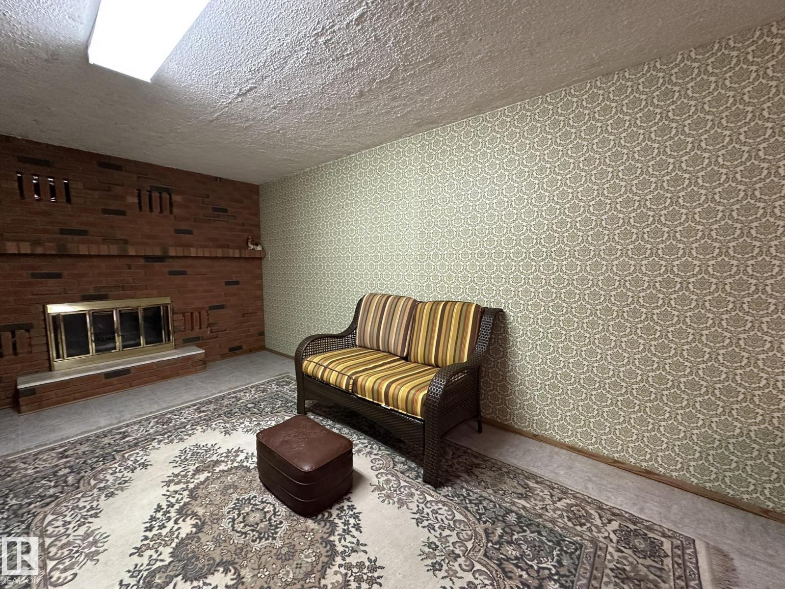 60256 163 Range RD — photo 50