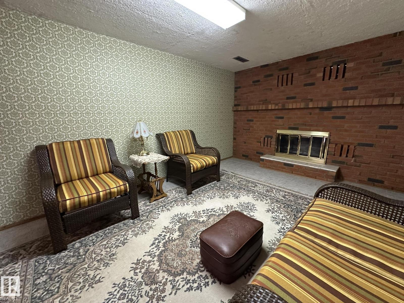 60256 163 Range RD — photo 51