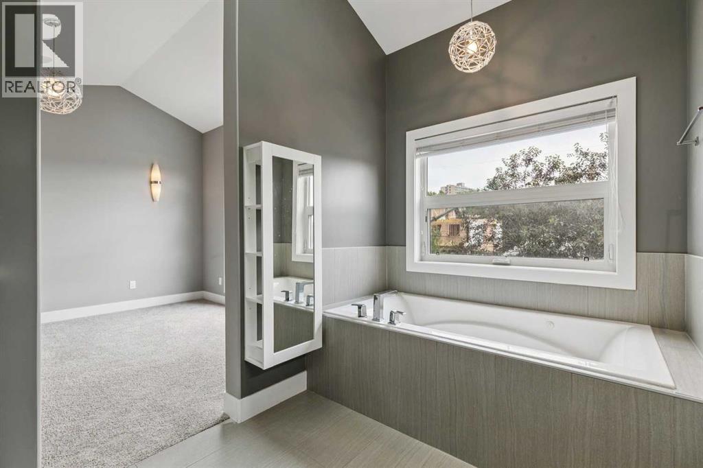 Soaker Tub