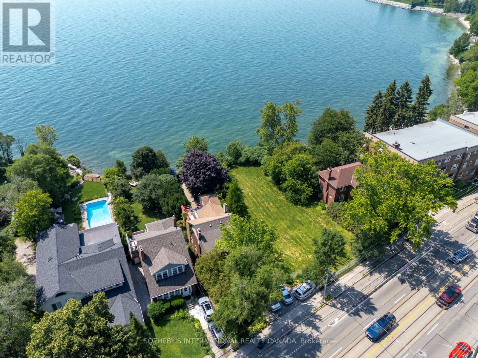 2685 LAKE SHORE BOULEVARD W - 4